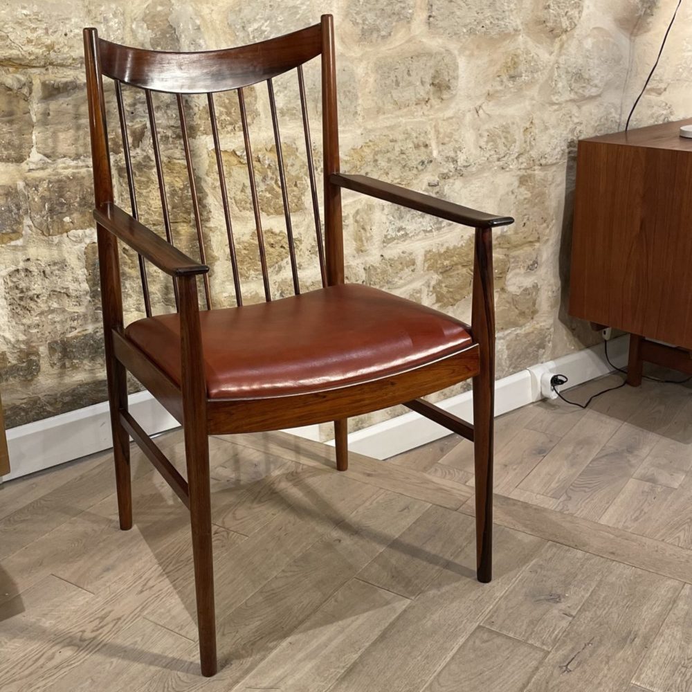 Arne-Vodder-Sibast-fauteuils-palissandre-cuir