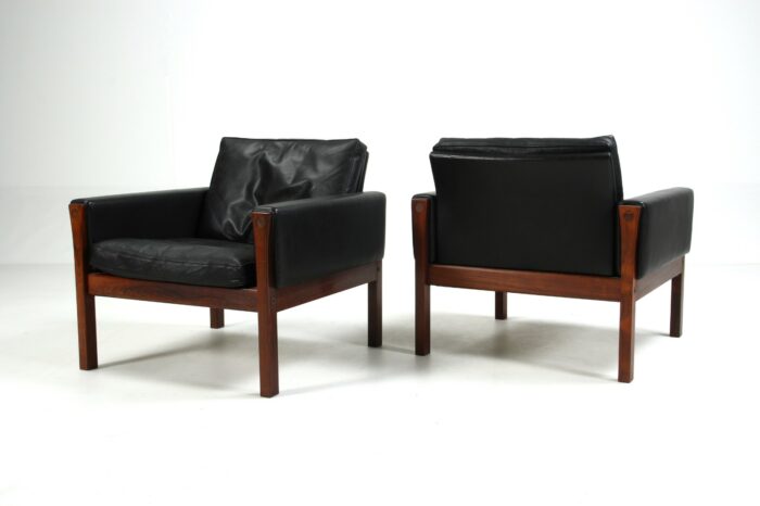 hans_wegner_ap_62_lounge_chairs_rosewood_leather