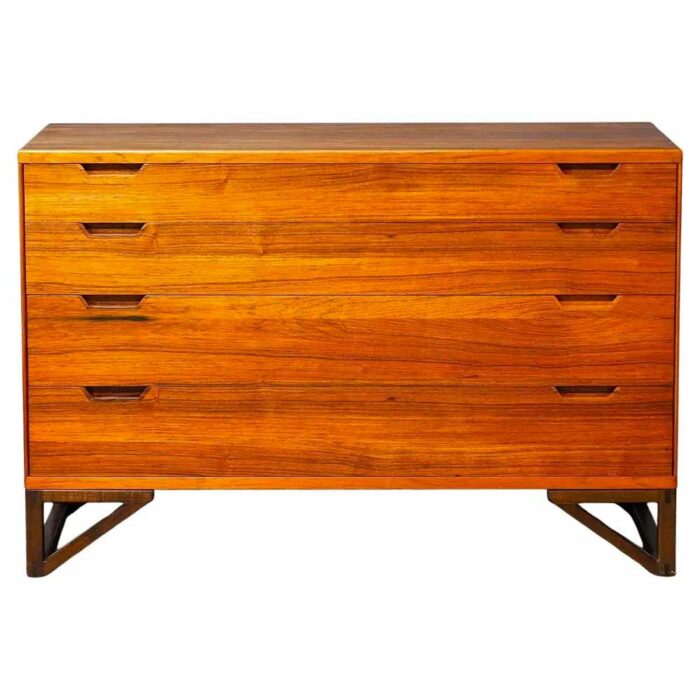 svend_langkilde_chest_rosewood